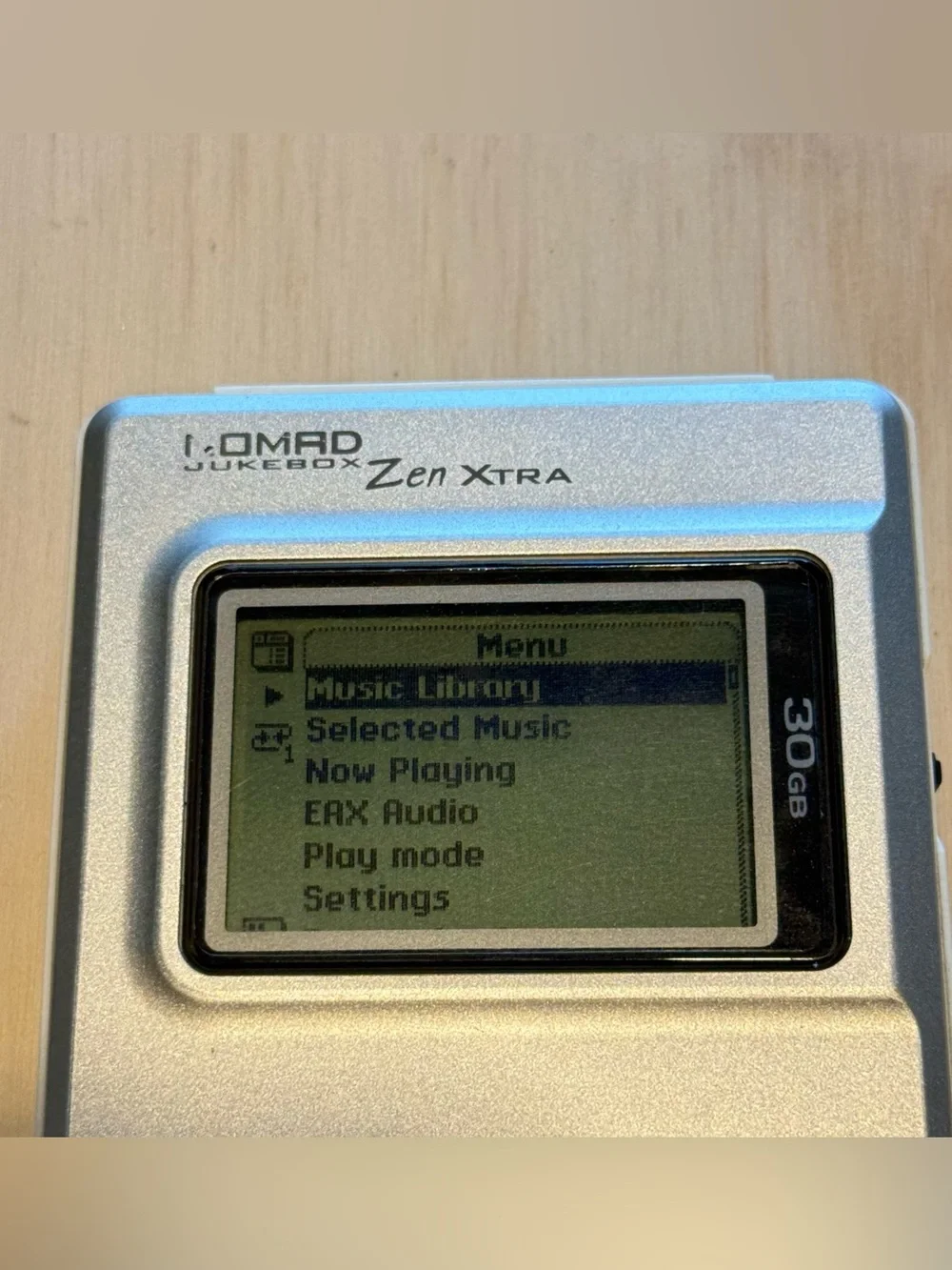 Creative Nomad Jukebox Zen MP3 Player Turns On UNTESTED 30GB NoCharger Read Info